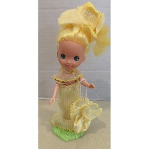 Rose Petal Place DAFFODIL Doll W/ Bag & Stand 1984 Vintage No Comb